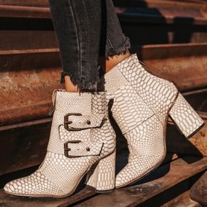 Free Bird JOEY WHITE SNAKE booties